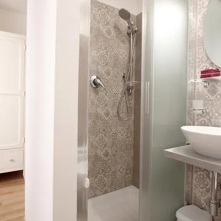 Domus Flaviae Guest house Rome