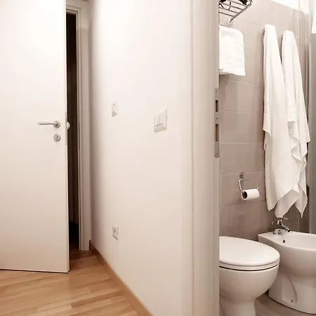 Guest house Domus Flaviae 2*