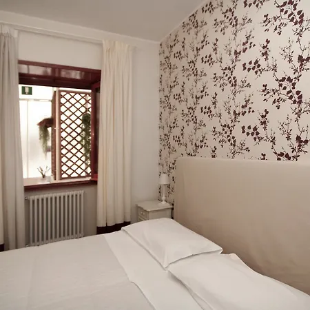 Domus Flaviae Guest house Rome