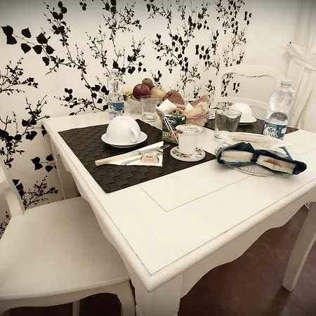 Domus Flaviae Guest house 2*