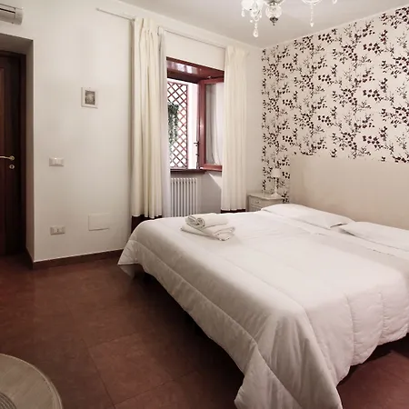 Domus Flaviae 4* Rzym