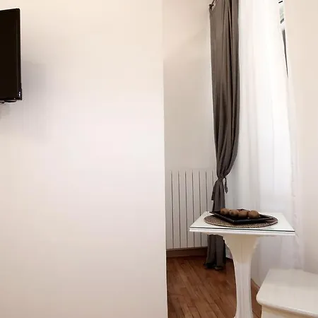 Πανσιόν Domus Flaviae